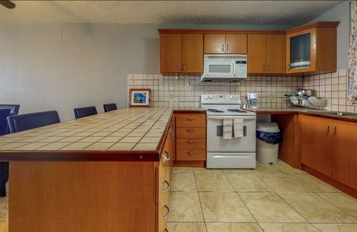 Pole Ojea Condo | Beautiful Penthouse minutes from Combate Beach🌴
