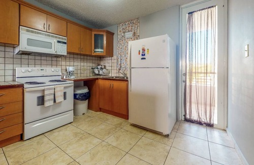 Pole Ojea Condo | Beautiful Penthouse minutes from Combate Beach🌴