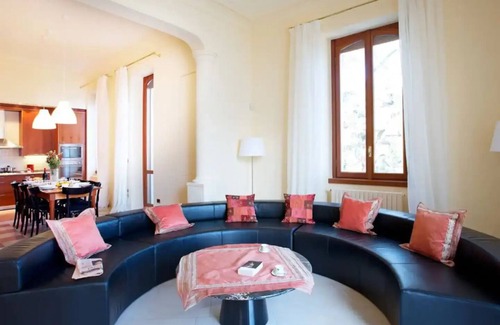 Tremezzina Apartment | Beautiful period pool villa for 8 directly on the lake by Italian Apartments