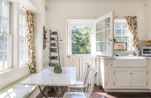 Lakeside House | Beautiful pet friendly riverfront vacation home on the Bantam River in Washington Depot