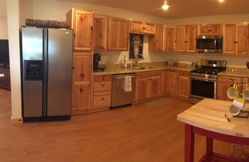 Palmetto Apartment | Beautiful Pet Friendly Island Waterfront Apartment, 100Ft Fishing Dock and Tiki.
