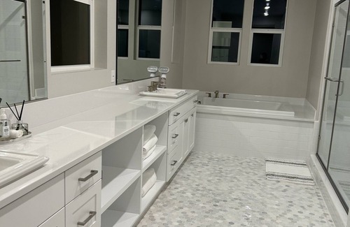 Lake Forest House | Beautiful place with great view in Lake Forest