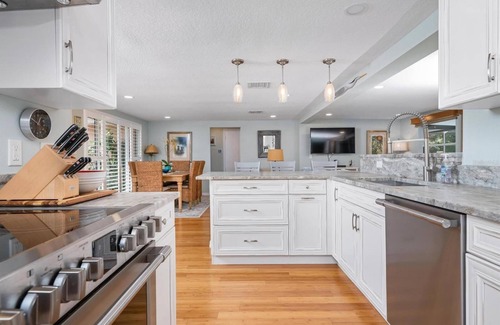 Gulf Gate Estates House | Beautiful Pool Home minutes from Siesta Key
