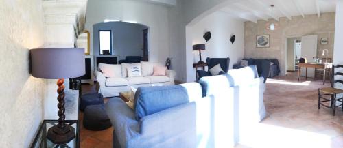 Maussane Villa | beautiful provencal mas with pool in the center of the village of maussane les alpilles – sleeps 14