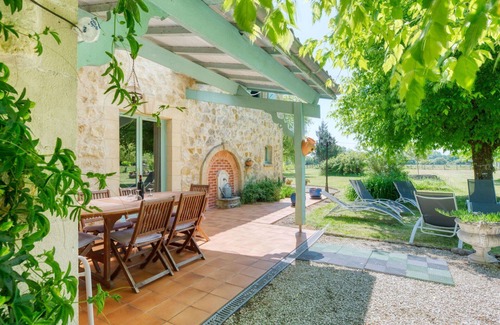 Gaillan-en-Medoc House | Beautiful private villa for 6 people with WIFI, TV, terrace and pets allowed