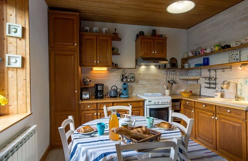 Locquirec House | Beautiful private villa for 5 people with WIFI, TV, terrace, pets allowed and parking