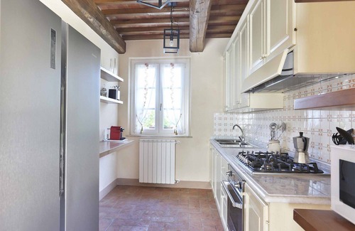 Colle di Compito Villa | Beautiful private villa with private pool, A/C, WIFI, TV, veranda and panoramic view, close to L.