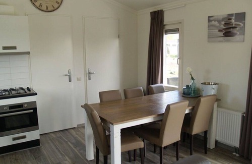 Municipality of Hellevoetsluis House | Beautiful private villa for 6 people with WIFI, TV, terrace and parking