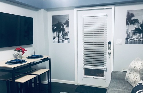 El Portal Apartment | Beautiful Private Apartment in Miami Historic Home