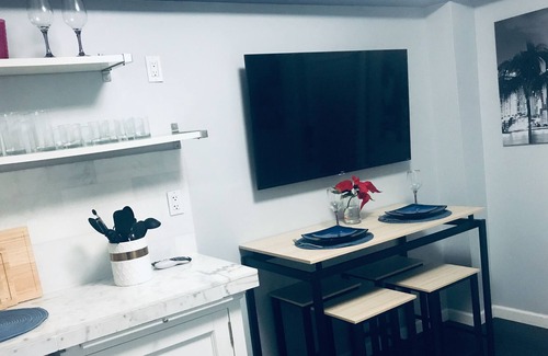 El Portal Apartment | Beautiful Private Apartment in Miami Historic Home