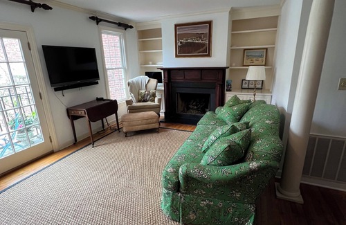 South of Broad House | Beautiful private back house located South of Broad with stunning views.