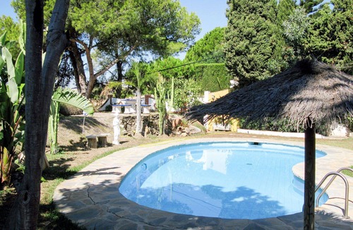 Benalmadena Villa | Beautiful private villa for 6 guests with WIFI, private pool, TV, patio and parking
