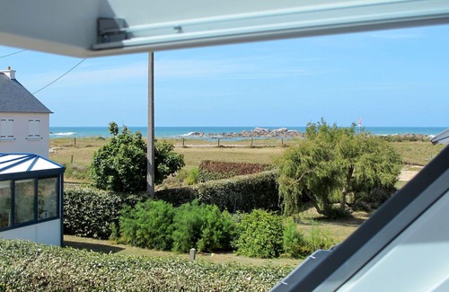 Kerlouan House | Beautiful private villa for 6 guests with WIFI, TV, terrace and parking