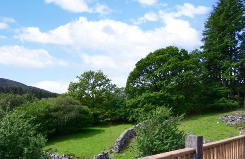 Ganllwyd Villa | Beautiful private villa for 9 people with WIFI, TV, patio, pets allowed, panoramic view and park...