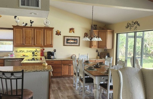 Englewood House | Beautiful Private Home on 5 Acres in Wellington Acres Horse Community