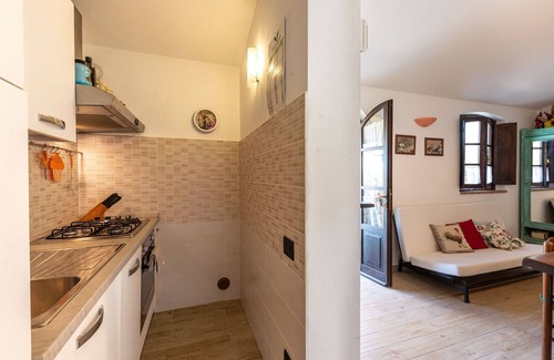 Roccastrada Villa | Beautiful private villa for 6 guests with WIFI, pool, TV, terrace, pets allowed and parking
