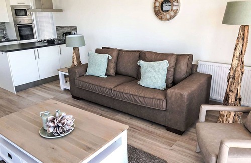 Bovenkarspel House | Beautiful private villa for 6 guests with WIFI, TV, terrace and parking