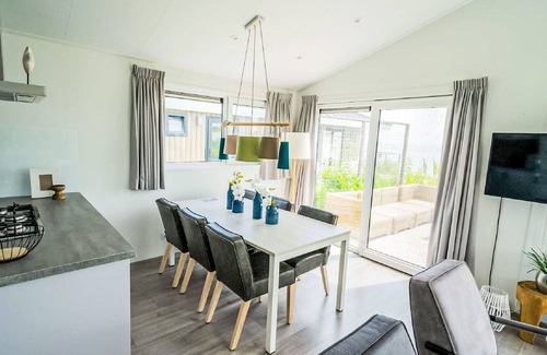 Bovenkarspel House | Beautiful private villa for 6 guests with WIFI, TV, terrace and parking