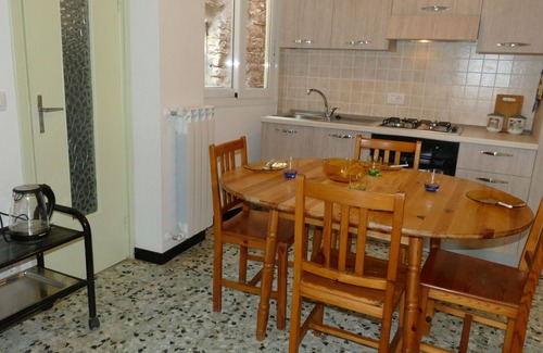 Chiusanico House | Beautiful private villa for 6 guests with WIFI, TV, patio, pets allowed and parking