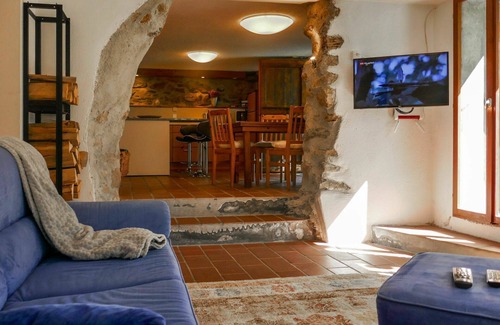Negrentino House | Beautiful private villa for 5 people with WIFI, TV, patio, pets allowed and panoramic view