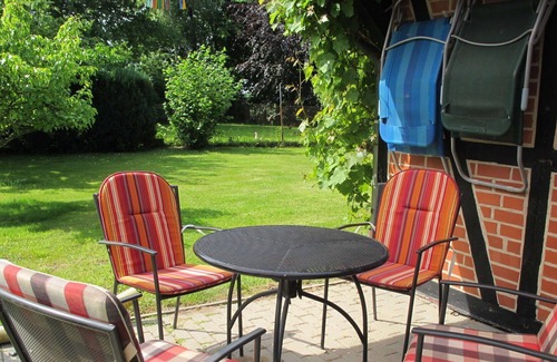 Sundhagen House | Beautiful private villa for 2 people with TV, patio and parking