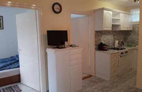 Balatonkeresztur House | Beautiful private villa for 4 guests with TV, terrace and parking