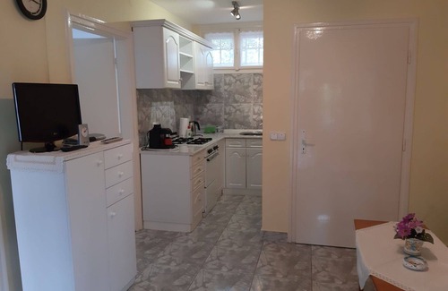Balatonkeresztur House | Beautiful private villa for 4 guests with TV, terrace and parking
