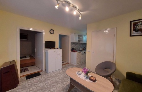 Balatonkeresztur House | Beautiful private villa for 4 guests with TV, terrace and parking