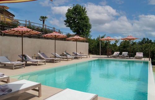 Monteu Roero Villa | Beautiful private villa for 26 guests with WIFI, A/C, private pool, patio and parking, close to .