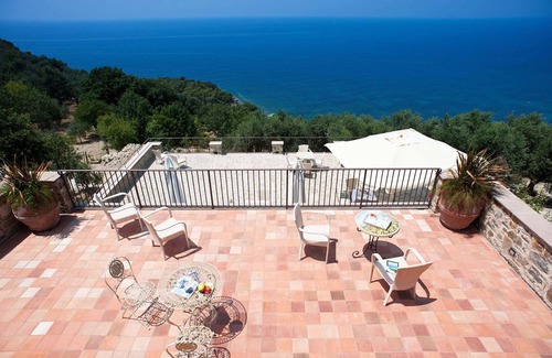 San Marco di Castellabate Villa | Beautiful private villa for 18 guests with private pool, WIFI, A/C, TV, terrace and parking