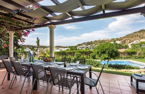 Patio Villa | Beautiful private villa for 12 guests with WIFI, A/C, private pool, TV, patio and parking