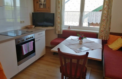 Oberwang House | Beautiful private villa for 4 people with TV, terrace and parking