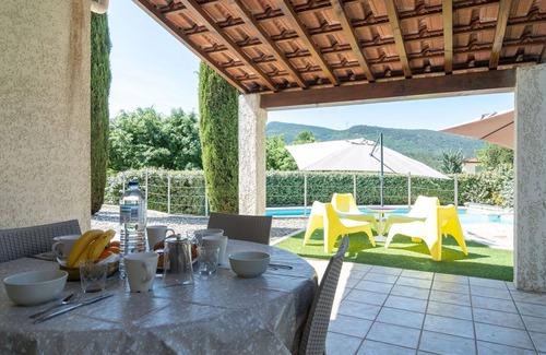 Rocbaron House | Beautiful private villa for 8 people with WIFI, private pool, A/C, TV and terrace