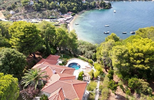 Kanapitsa Villa | Beautiful Private Villa with pool, sea views & 1 minute walk to beach.