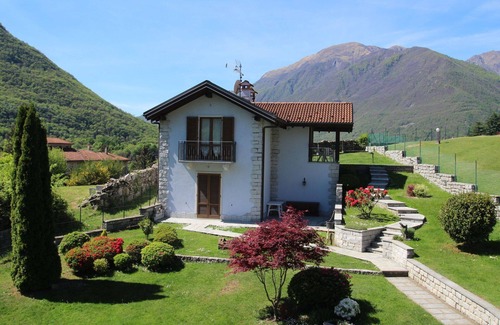Mergozzo House | Beautiful private villa for 4 people with WIFI, TV, terrace and parking