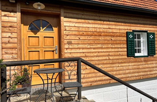 Sankt Anna am Aigen House | Beautiful private villa for 2 guests with WIFI, patio and pets allowed