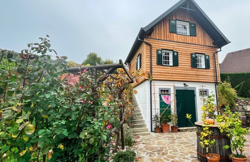 Sankt Anna am Aigen House | Beautiful private villa for 2 guests with WIFI, patio and pets allowed