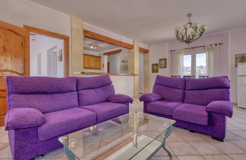 Urbanizacion La Mandarina House | Beautiful private villa with private pool, WIFI, A/C, TV, terrace, pets allowed and parking