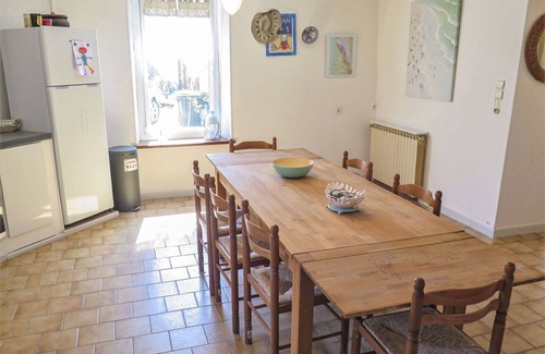 Begadan Villa | Beautiful private villa for 9 guests with WIFI, private pool, TV, terrace and pets allowed