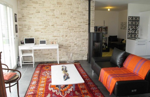 Carcans House | Beautiful private villa for 6 guests with WIFI, TV, terrace, pets allowed and parking