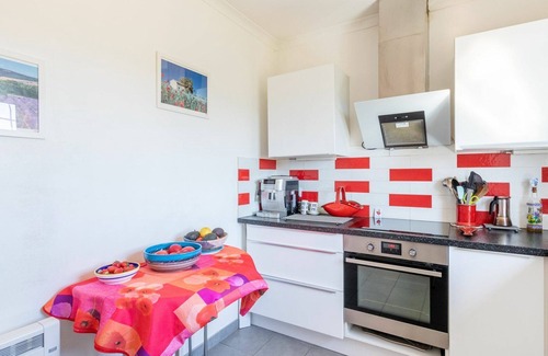 Rasteau House | Beautiful private villa with A/C, WIFI, private pool, TV, terrace, pets allowed and parking
