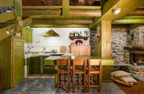 Dazio House | Beautiful private villa for 4 people with hot tub, WIFI, terrace, pets allowed and parking