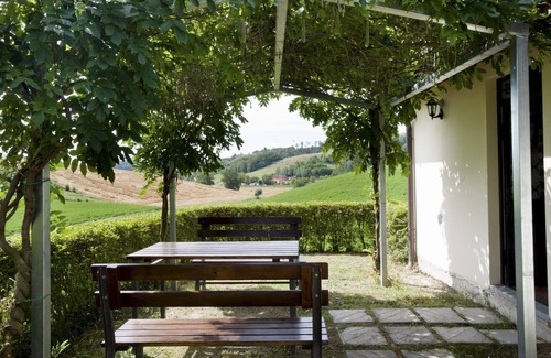 Cicogna House | Beautiful private villa with pool, WIFI, patio, pets allowed, panoramic view and parking