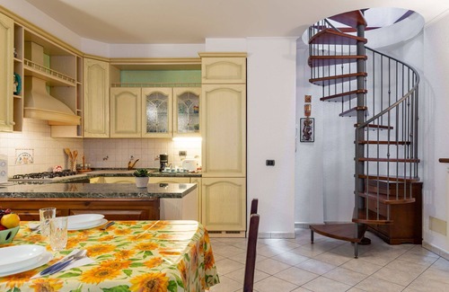 Corrido House | Beautiful private villa for 4 guests with WIFI, hot tub, TV, terrace, pets allowed and parking