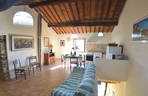 Lanciole Villa | Beautiful private villa for 5 guests with WIFI, private pool, TV, panoramic view and parking