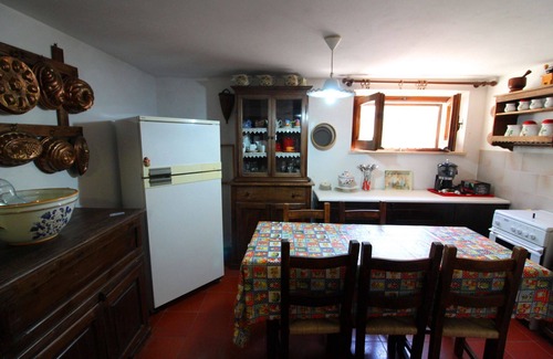 San Feliciano Villa | Beautiful private villa for 5 guests with pool, WIFI, TV and pets allowed