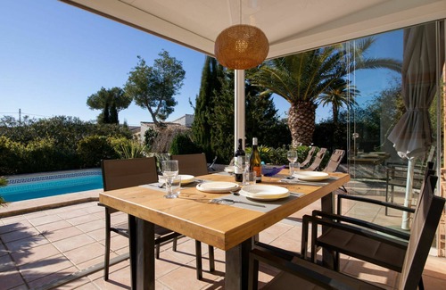 Costa Nova House | Beautiful private villa for 6 guests with private pool, WIFI, A/C, TV, patio and parking