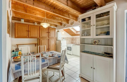 Crozon House | Beautiful private villa for 4 guests with WIFI, TV and pets allowed