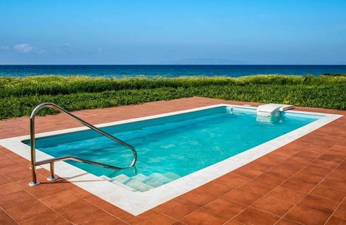 Fanes Villa | Beautiful private villa with A/C, private pool, WIFI, TV, balcony, panoramic view and parking