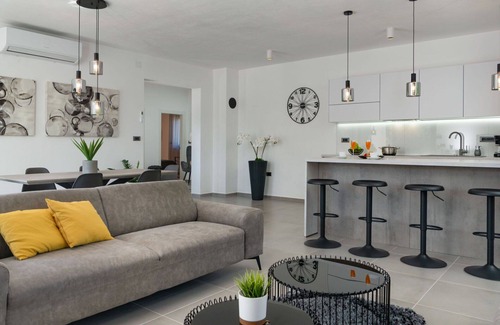 Filipana House | Beautiful private villa for 6 people with A/C, WIFI, private pool, TV, terrace and parking
